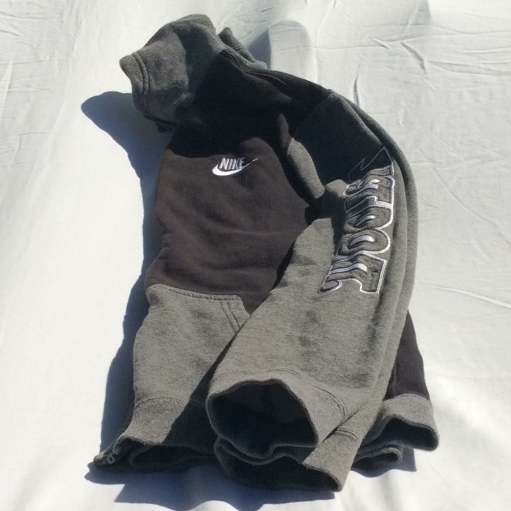 Boys size XL Nike full zip cotton jacket.